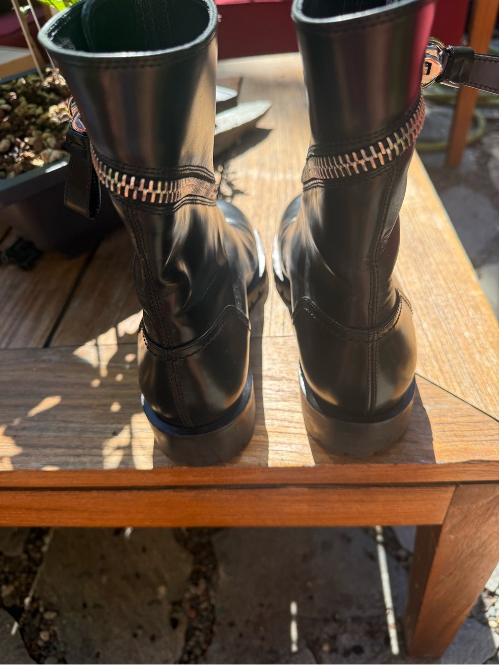 Alexander McQueen Black Leather Zip-Front Ankle Boots - Picture 3 of 8